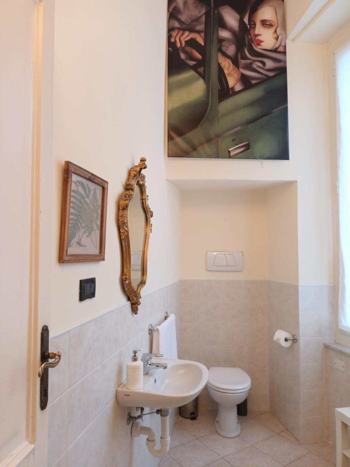 B&B Genova Centro Екстериор снимка