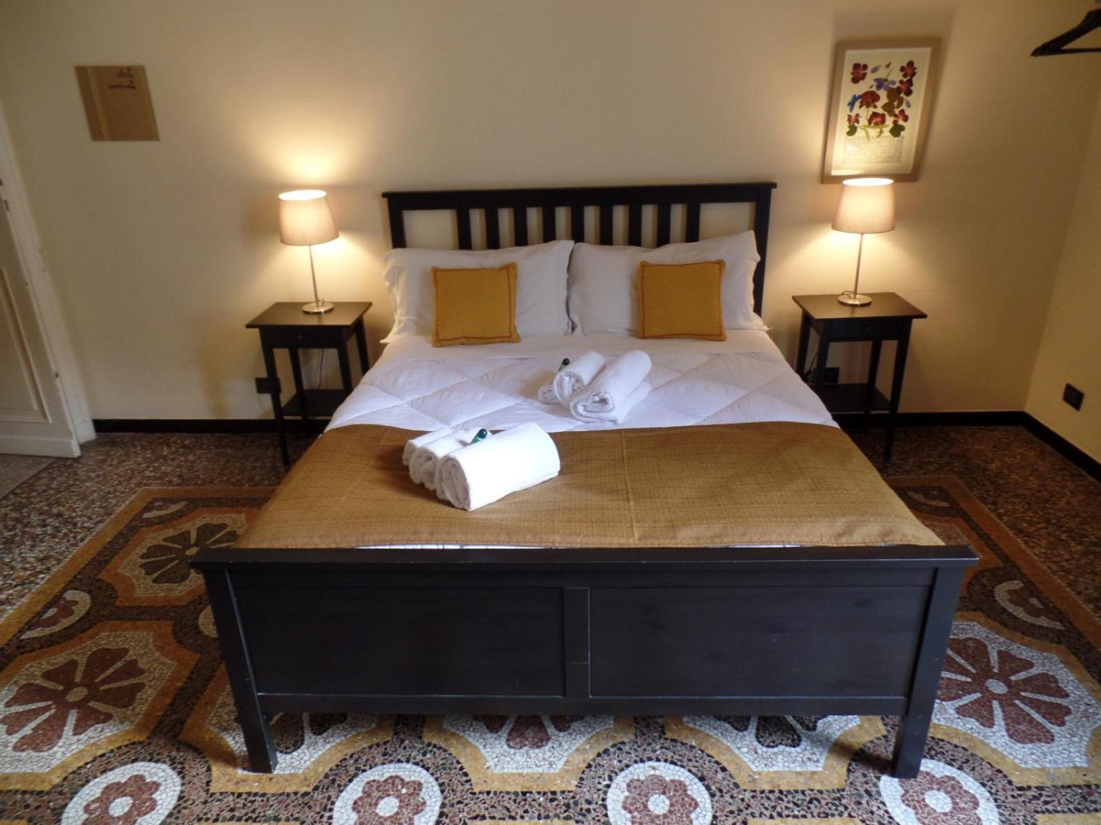 B&B Genova Centro Екстериор снимка